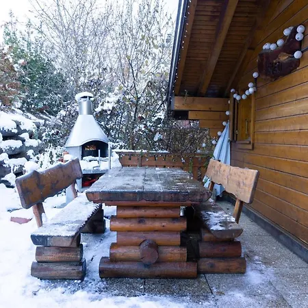 Le Joyau - Cosy Mountain Hideaway For Up To 6 - Close To Shops, Restaurants And Lifts *