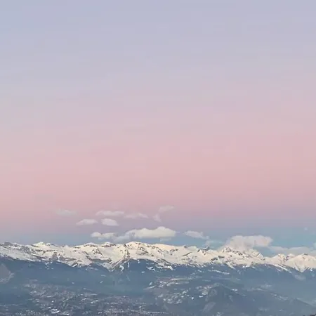 Chalet Le Joyau In - Sleeps 6 - Panoramic Views - 4 Vallees *