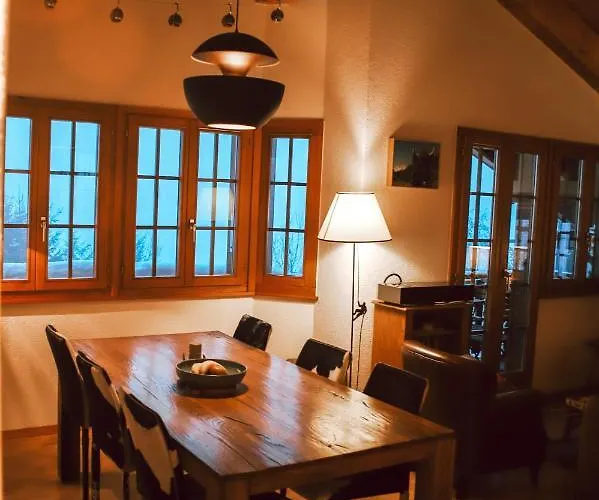 Nendaz Ski Chalet Le Joyau, Sleeps 6, Near Lifts Chalet *