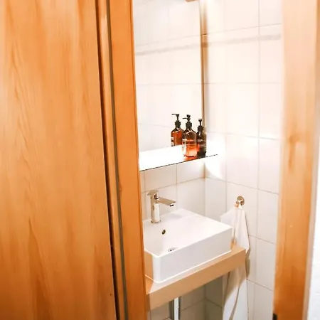 Le Joyau - Cosy Mountain Hideaway For Up To 6 - Close To Shops, Restaurants And Lifts *